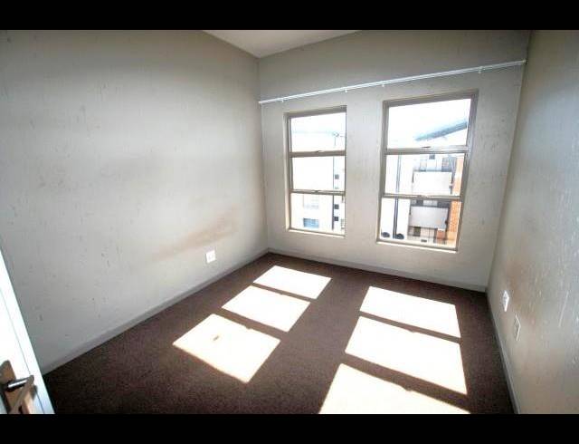 1 BEDROOM APARTMENT FOR SALE IN LONEHILL